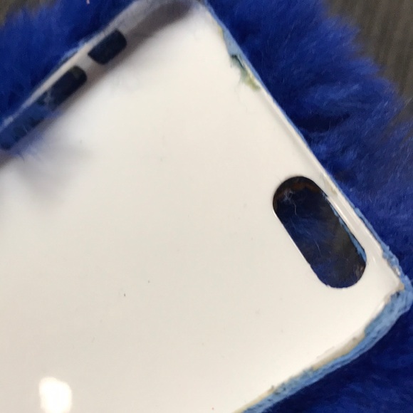 SOLD IPhone 6s Plus Fur case - Picture 5 of 6